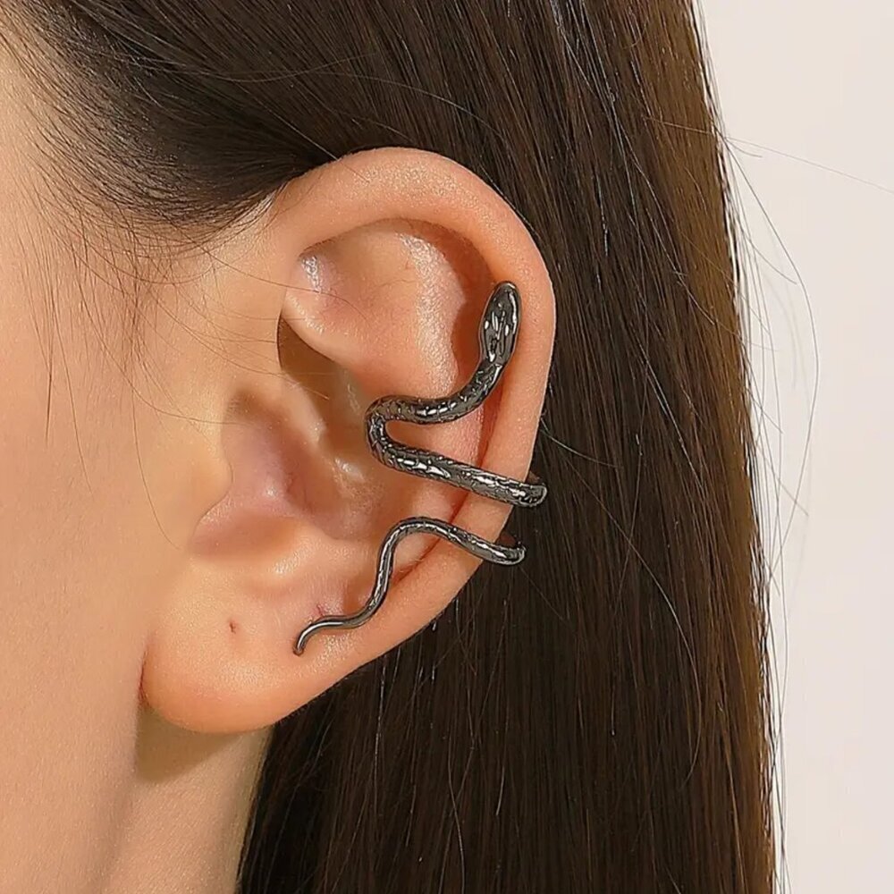 NEW Black snake ear cuff, snake jewelry, goth earrings, punk jewelry, ear cuffs